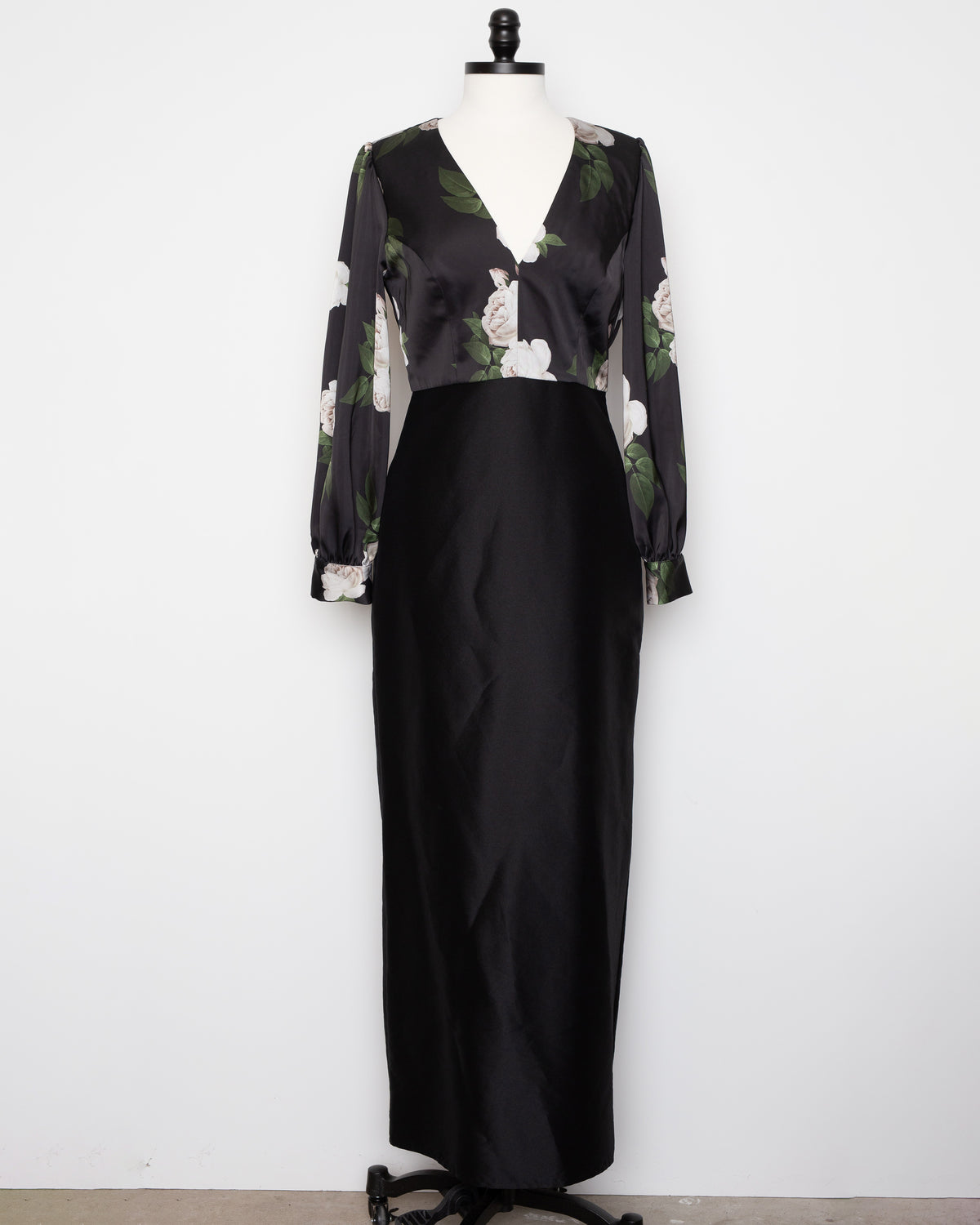 Sachin & Babi Schylor Obsidian Blooms Gown – US 6