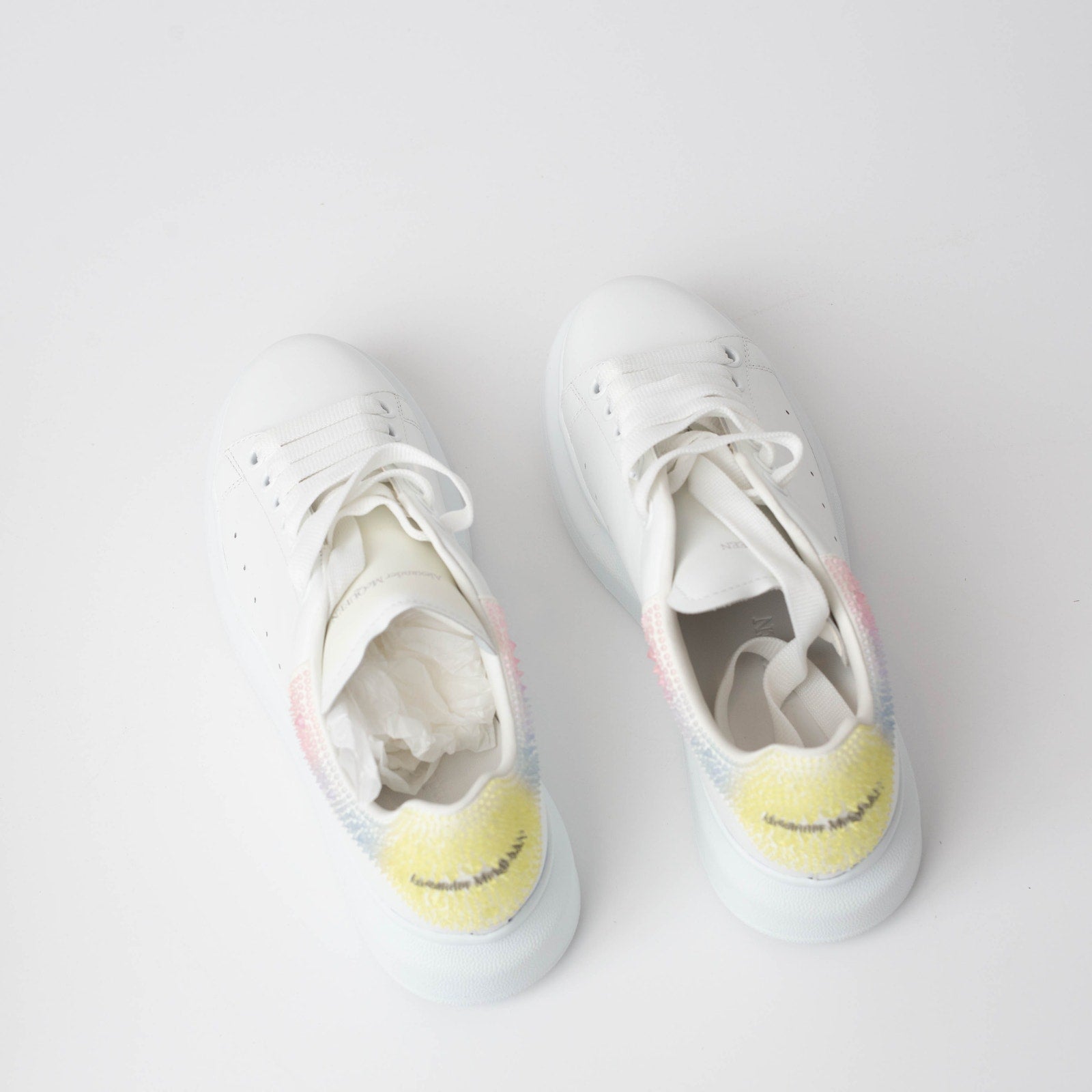 Alexander McQueen Oversized Sneaker in White/multicolour - Wind & Song