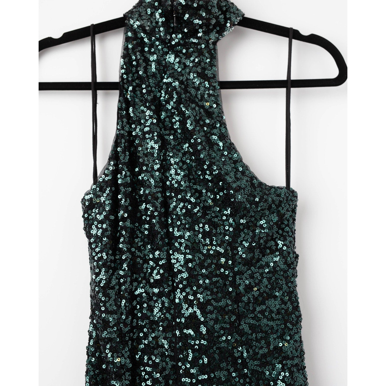 Badgley Mischka Emerald Sequin Asymmetrical Halter Gown Size 6 - Wind & Song