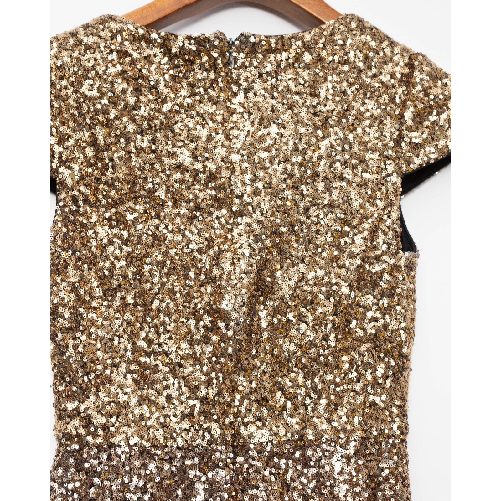 Badgley Mischka Ombre Natasha Sequin Dress – Gold & Black – Size 8 - Wind & Song