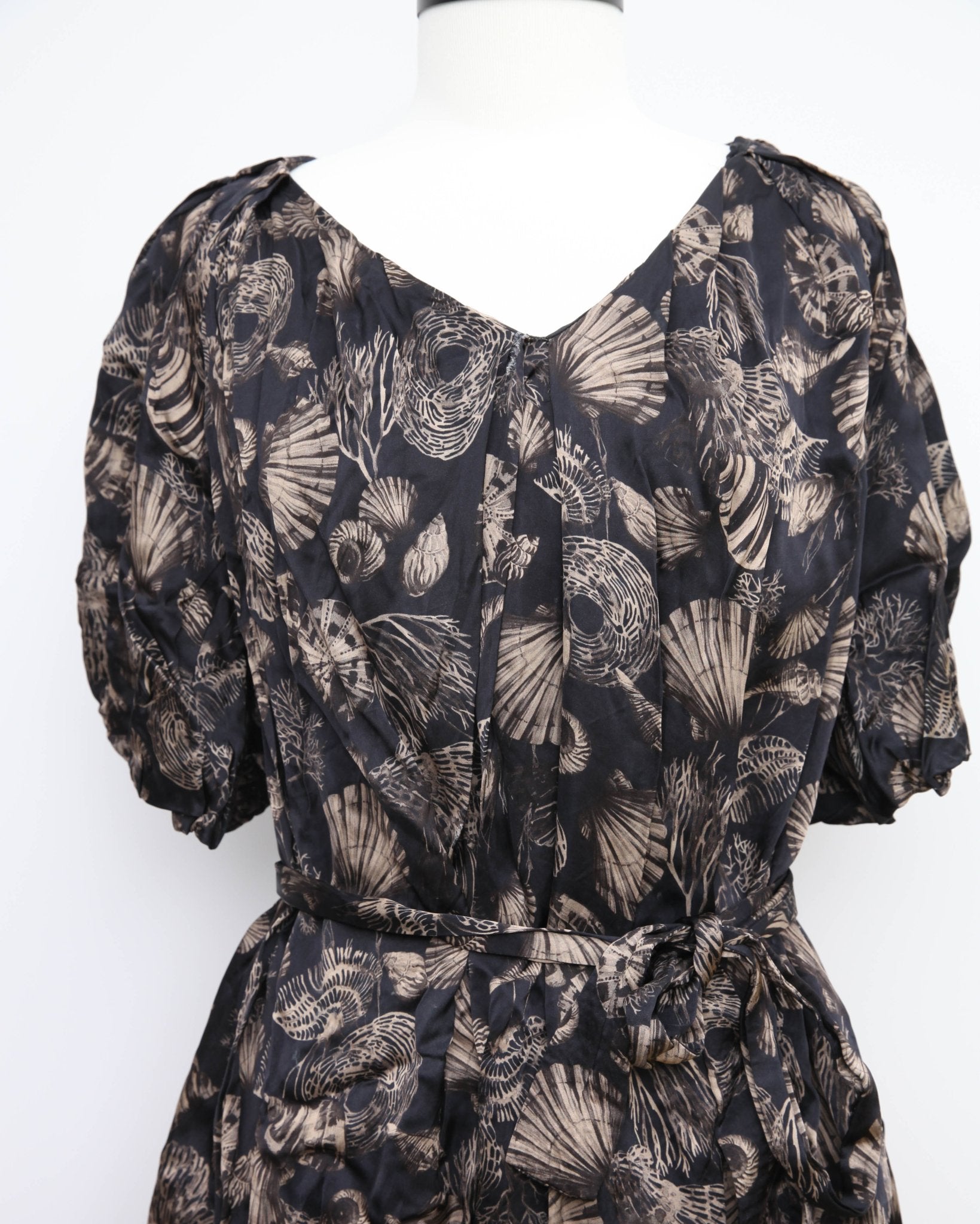 Co Puff Sleeve Black Printed Viscose Dress Size M - Wind & Song