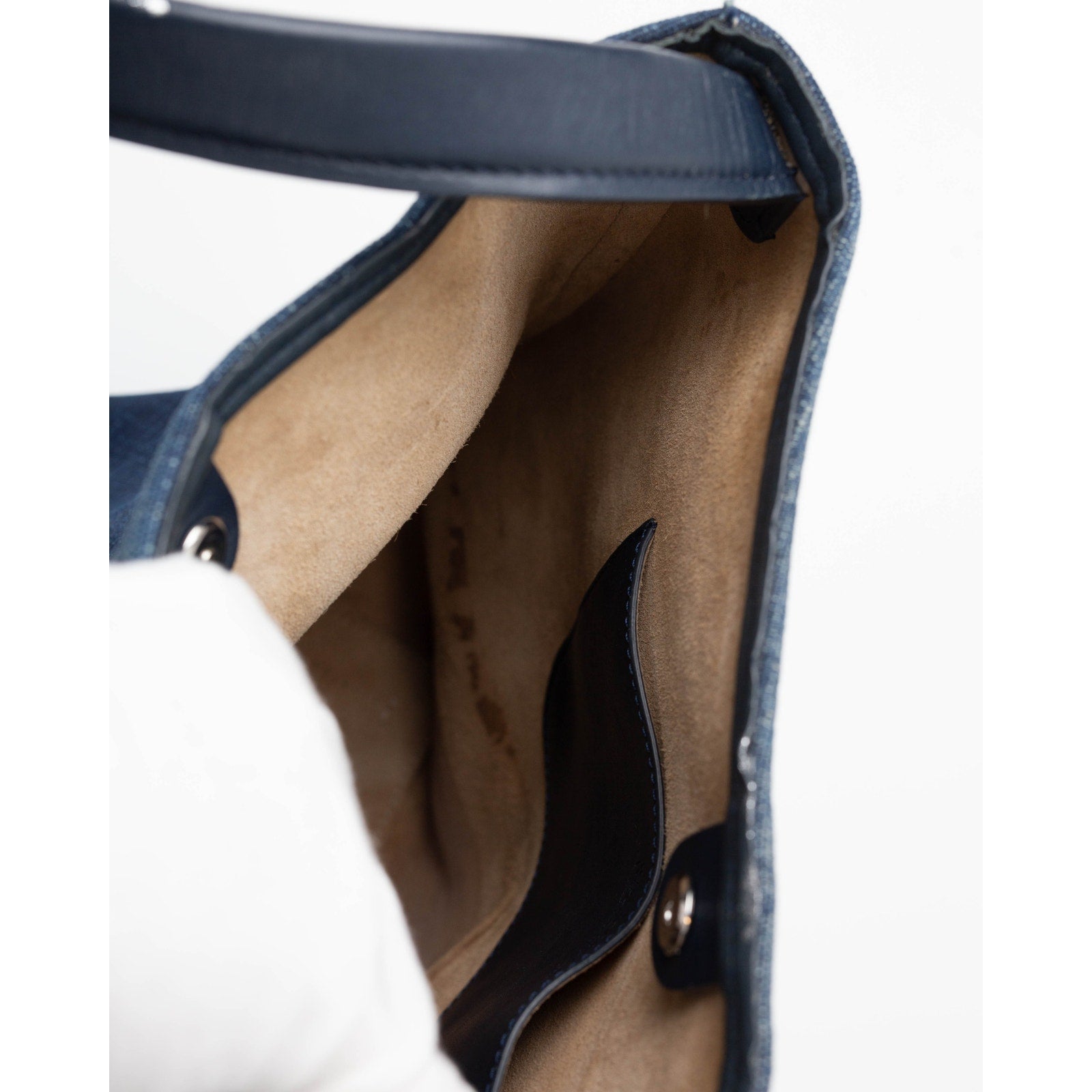 JW Anderson Accessories Corner Bucket Bag - Pre - owned - Wind & Song