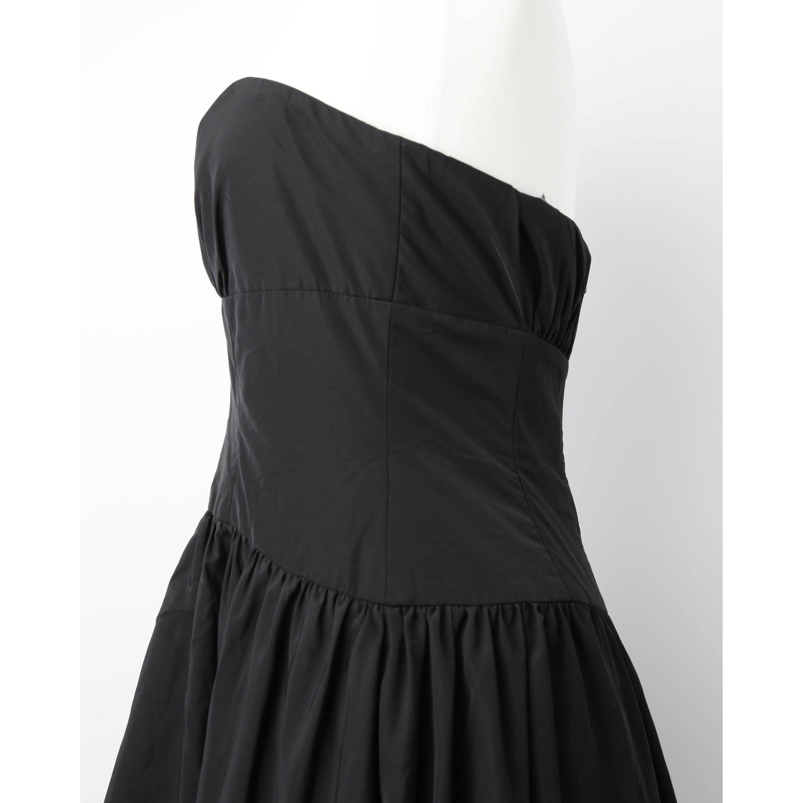 ML Monique Lhuillier Strapless Taffeta Gown – Black - Wind & Song