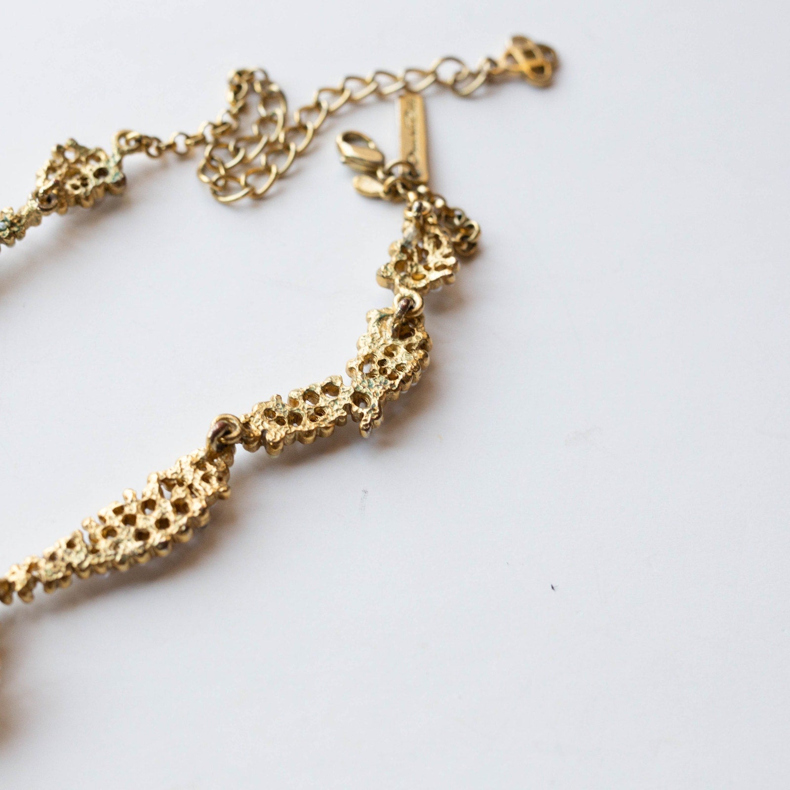 Oscar de la Renta Torn Paper Necklace - Wind & Song