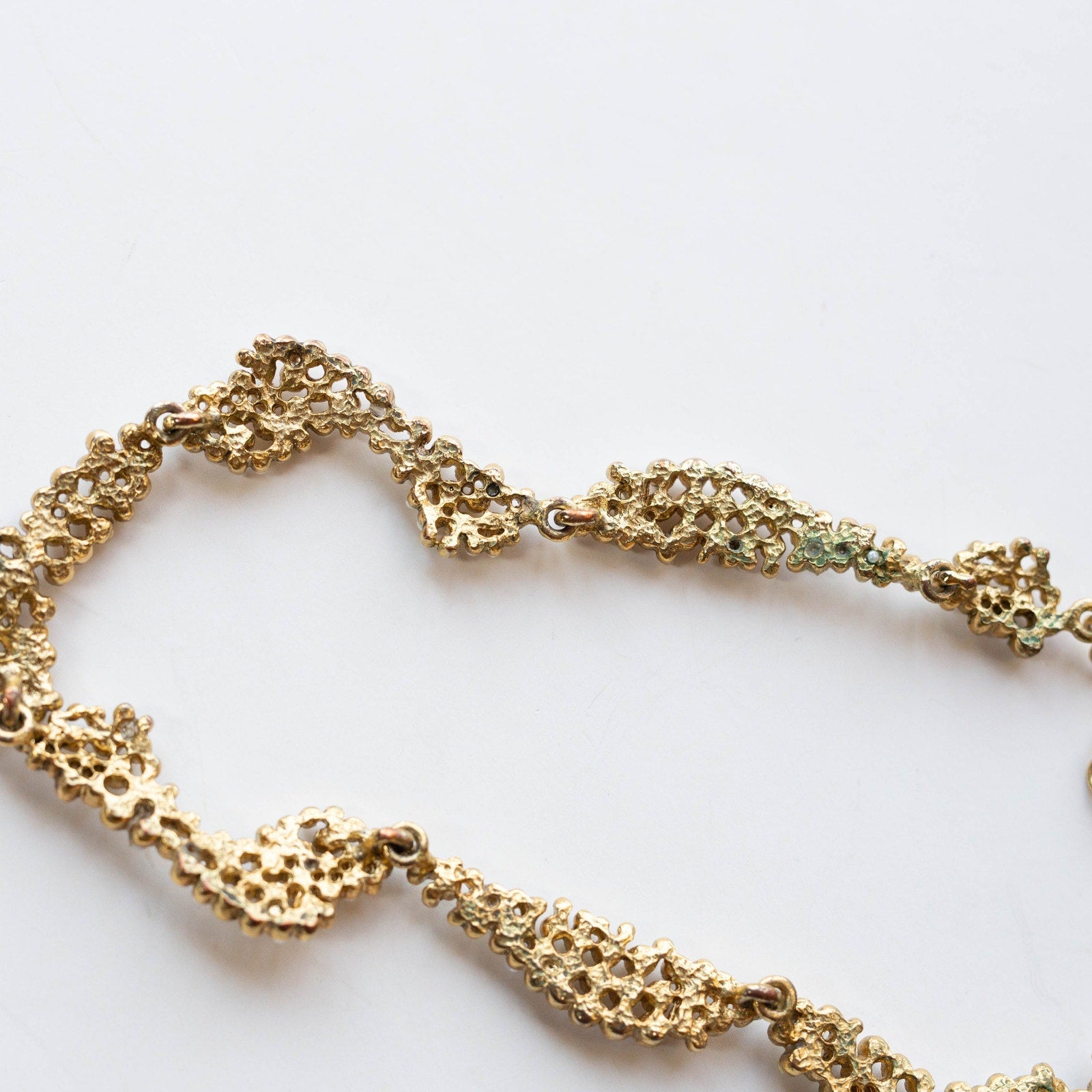 Oscar de la Renta Torn Paper Necklace - Wind & Song