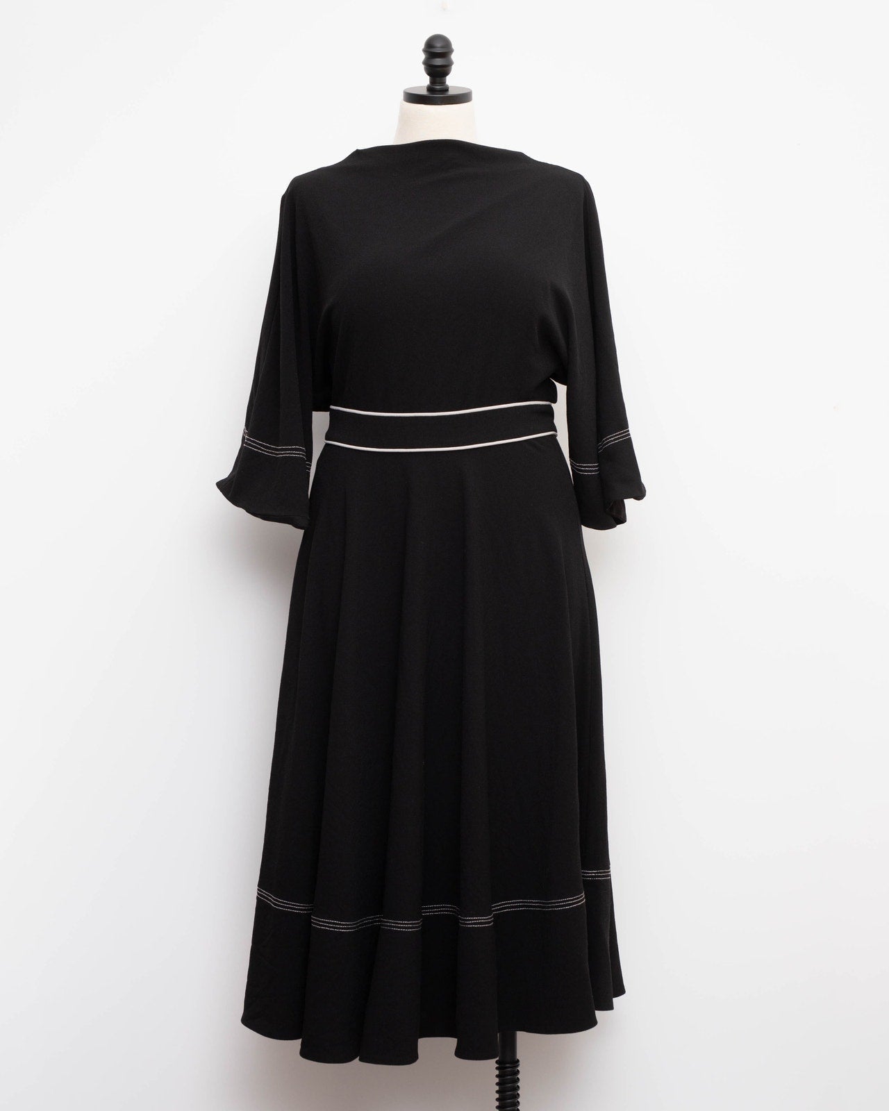 Roksanda Collective Short Sleeve Back Tie Midi Dress Size 12 - Wind & Song