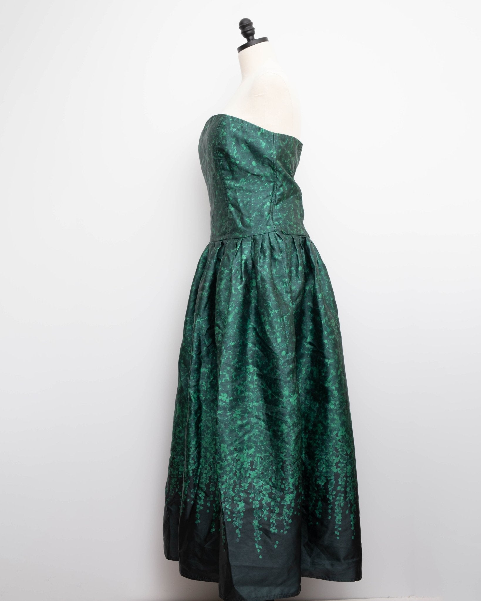 Sachin & Babi Georgina Gown in Emerald Green Size 14 - Wind & Song