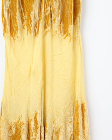 SALONI Fabienne Golden Velvet Gown - Wind & Song