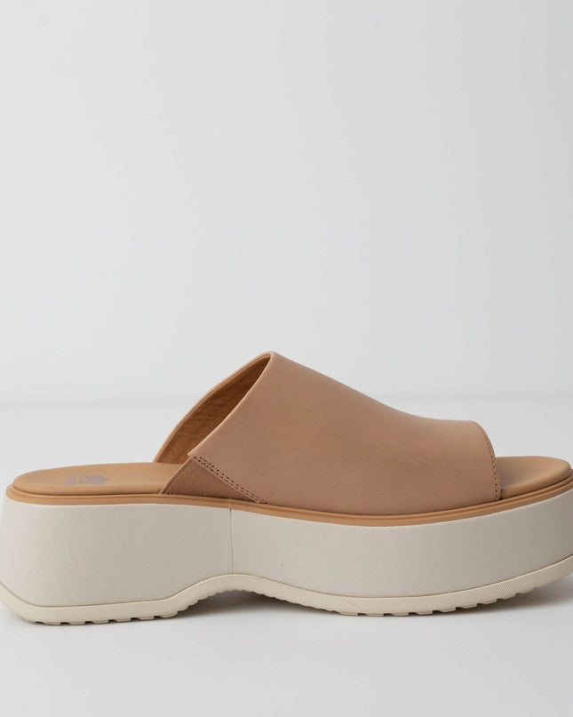 SOREL DAYSPRING™ Slide Women's Platform Sandal in Beige - Wind & Song