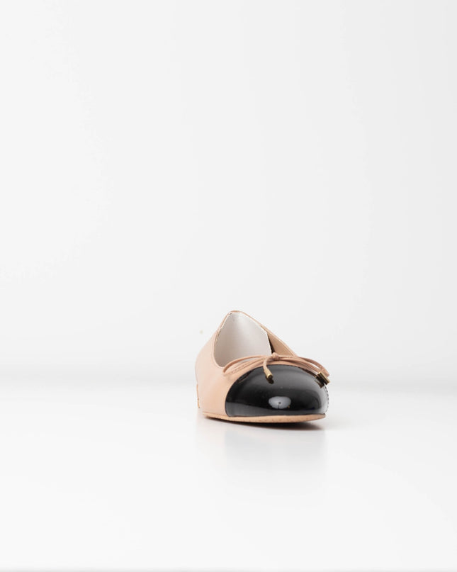 Stuart Weitzman Sleek Bow Leather Ballerina Flats