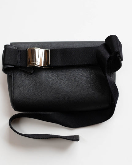 BURBERRY POCKET BELT BAG IN BLACK