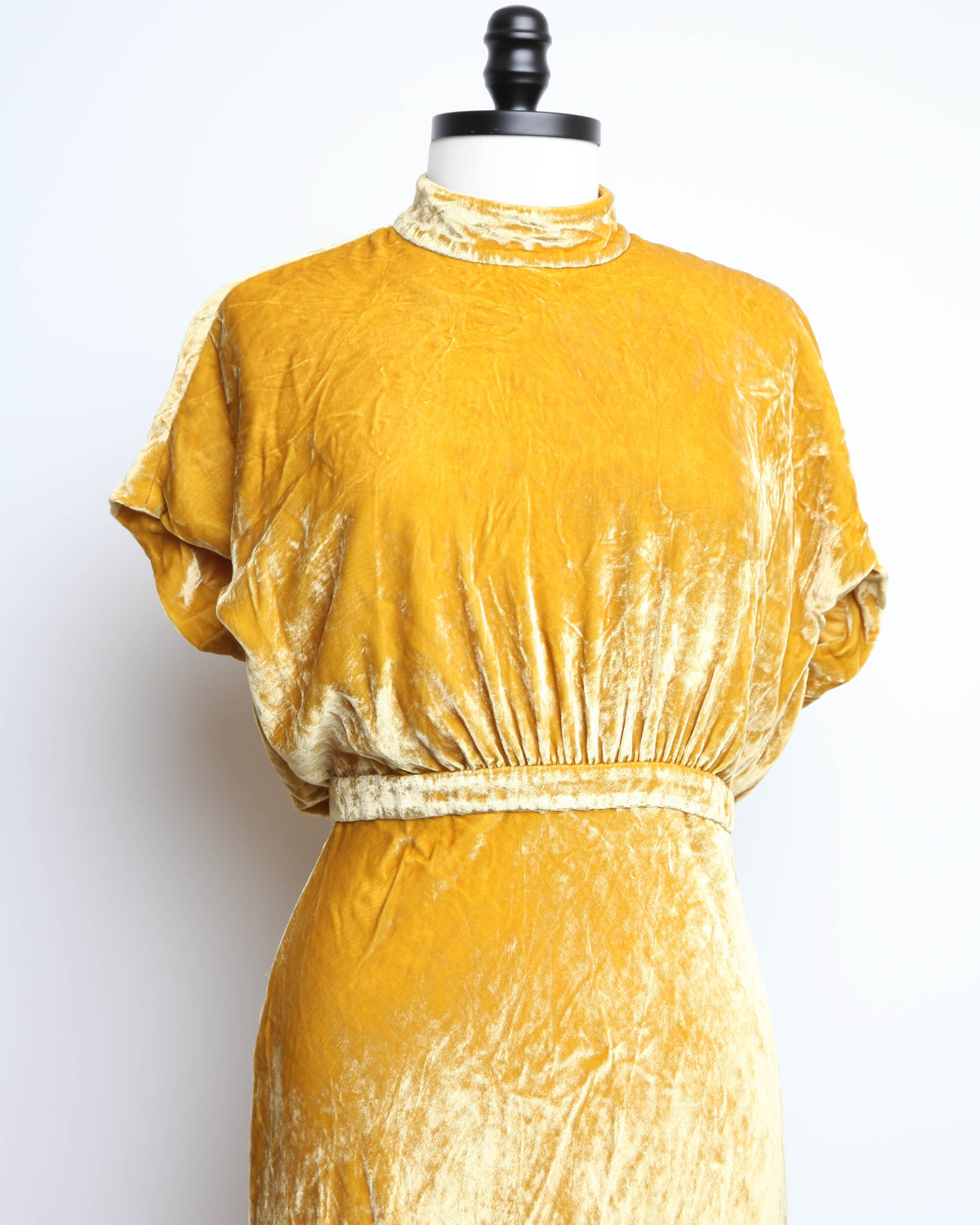 SALONI Fabienne Golden Velvet Gown Size US 8