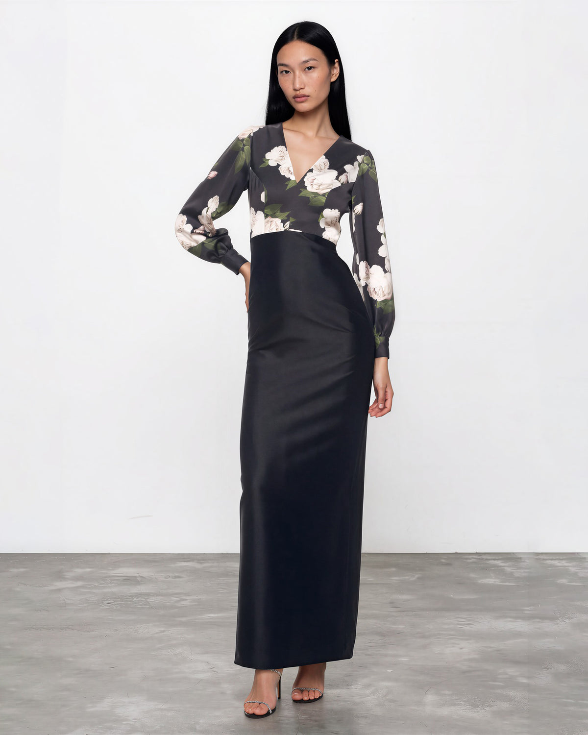Sachin & Babi Schylor Obsidian Blooms Gown – US 6
