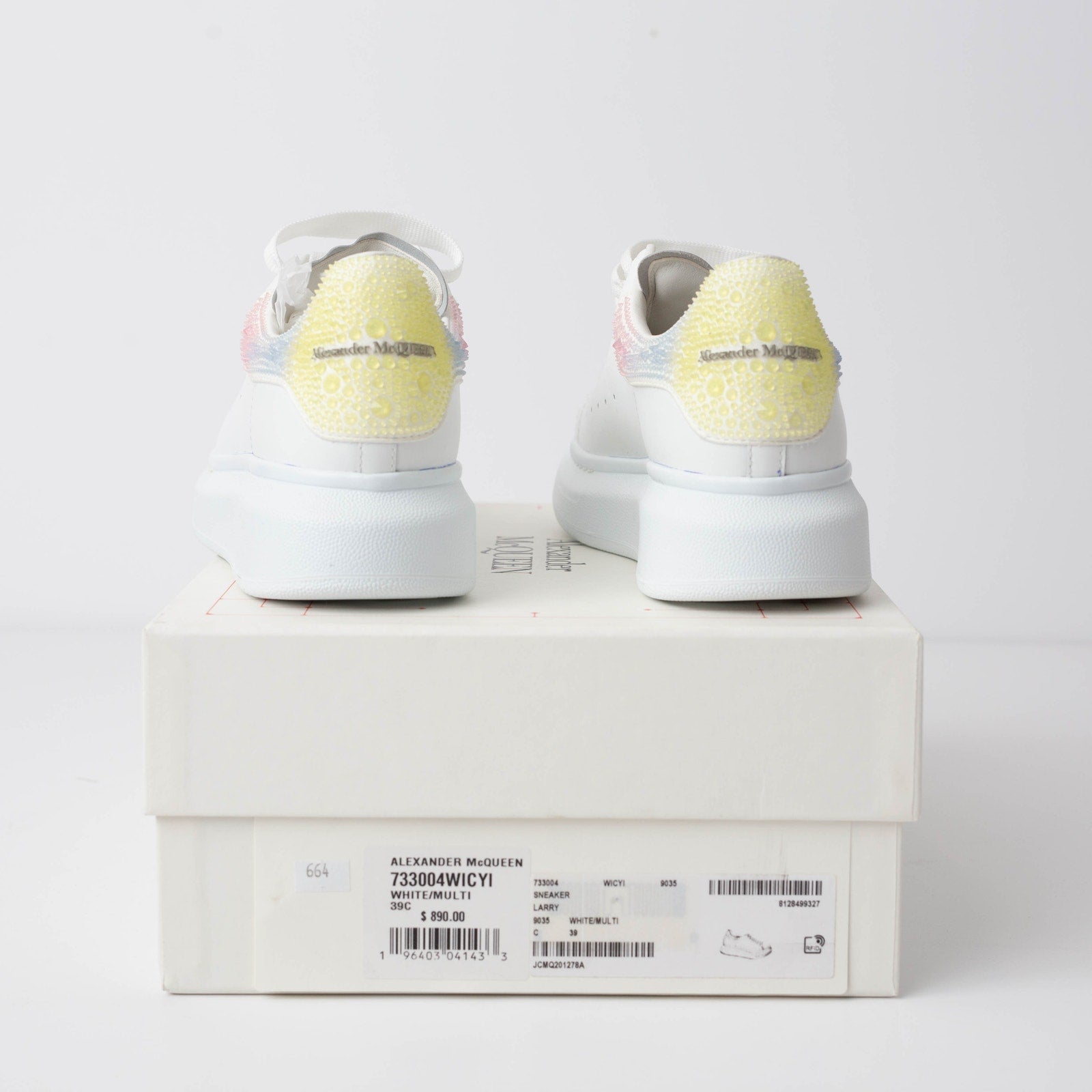 Alexander McQueen Oversized Sneaker in White/multicolour - Wind & Song