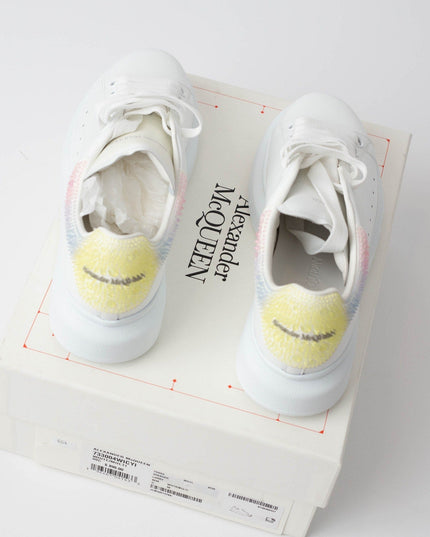 Alexander McQueen Oversized Sneaker in White/multicolour - Wind & Song