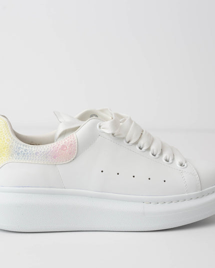 Alexander McQueen Oversized Sneaker in White/multicolour - Wind & Song