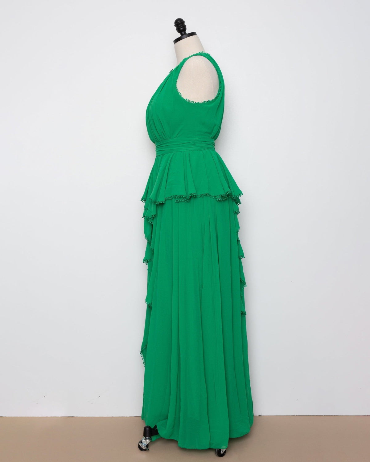 Badgley Mischka Emerald Pleated Chiffon Halter Gown – US 10 - Wind & Song
