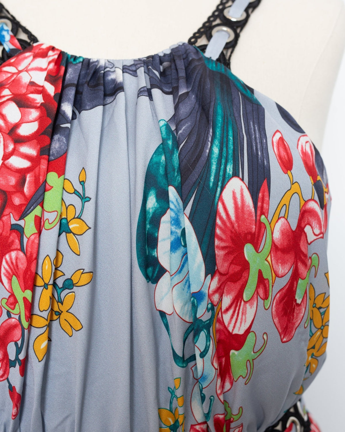 Badgley Mischka Floral Grommet Maxi Gown – Size US 10 - Wind & Song