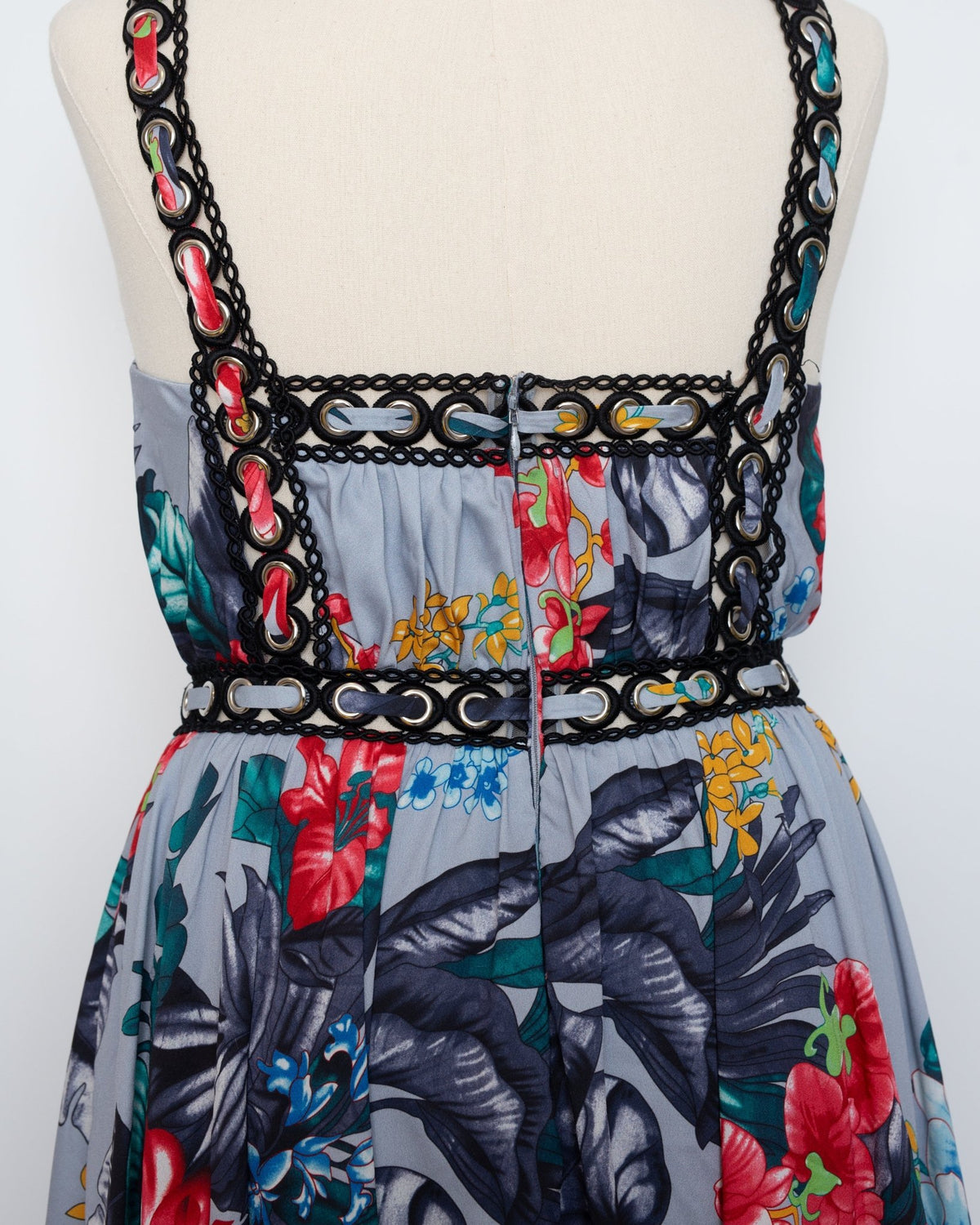 Badgley Mischka Floral Grommet Maxi Gown – Size US 10 - Wind & Song