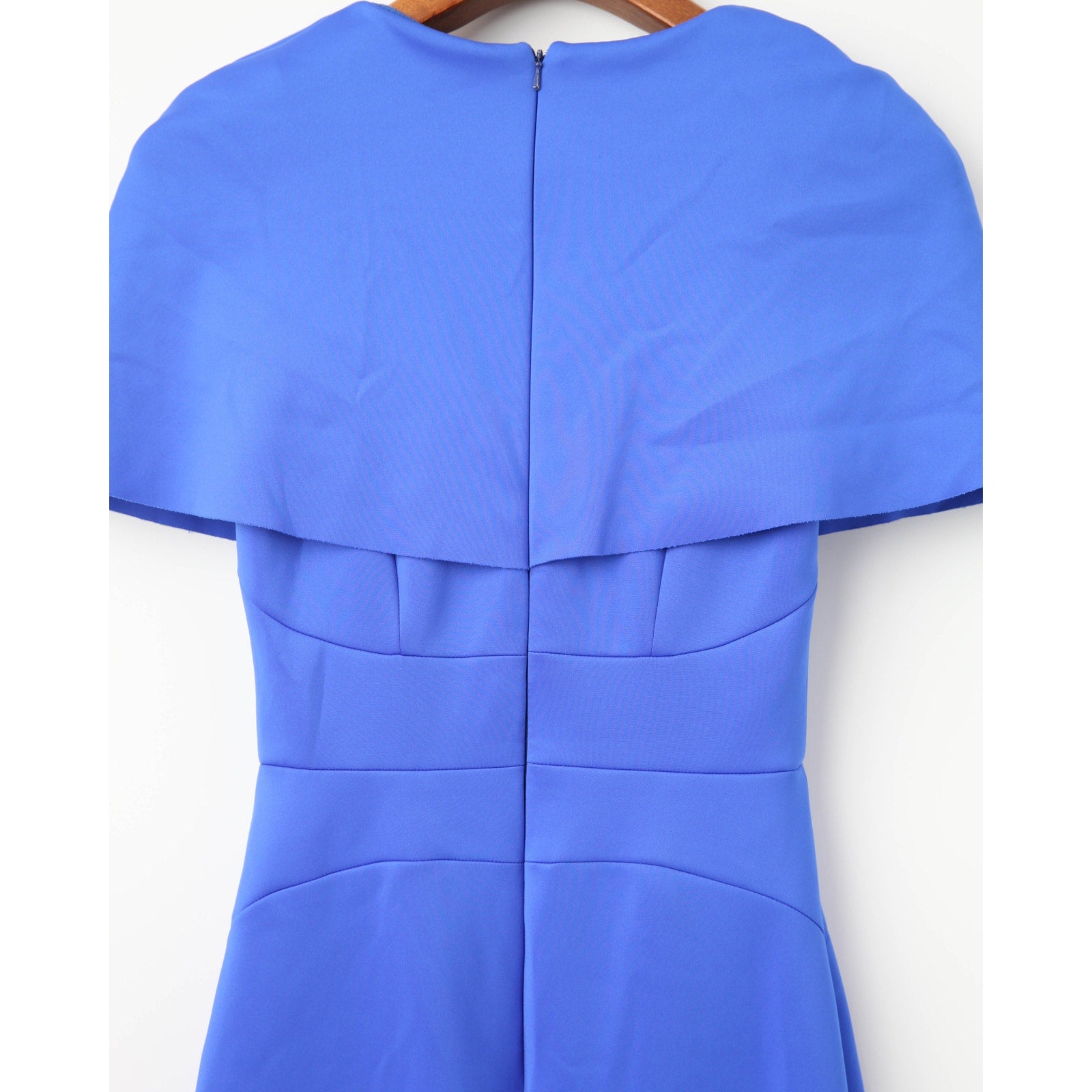 Black Halo Bernice Gown in Blue Size 2 - Wind & Song
