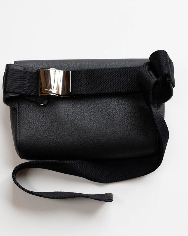 BURBERRY POCKET BELT BAG IN BLACK - Wind & Song