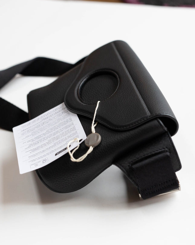 BURBERRY POCKET BELT BAG IN BLACK