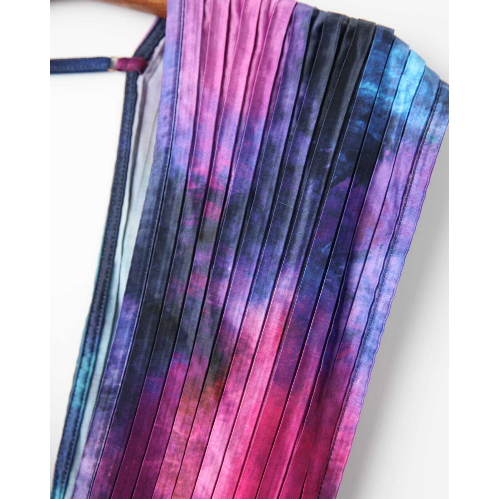 L'IDÉE Printed Gala Blue tie - dye satin Gown Size 6 - Wind & Song