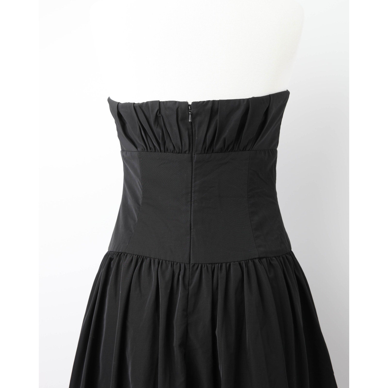 ML Monique Lhuillier Strapless Taffeta Gown – Black - Wind & Song