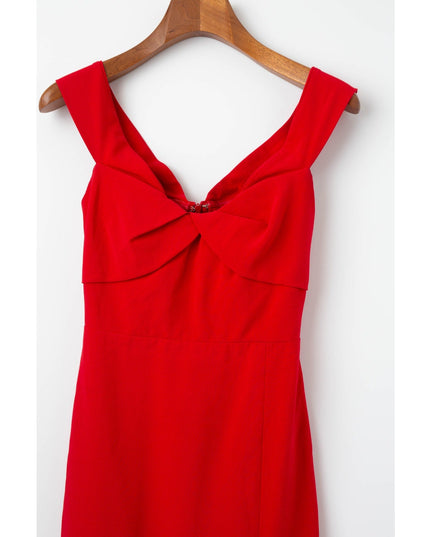 ML Monique Lhuillier Viviana Off the Shoulder Crepe Gown in Red - Wind & Song