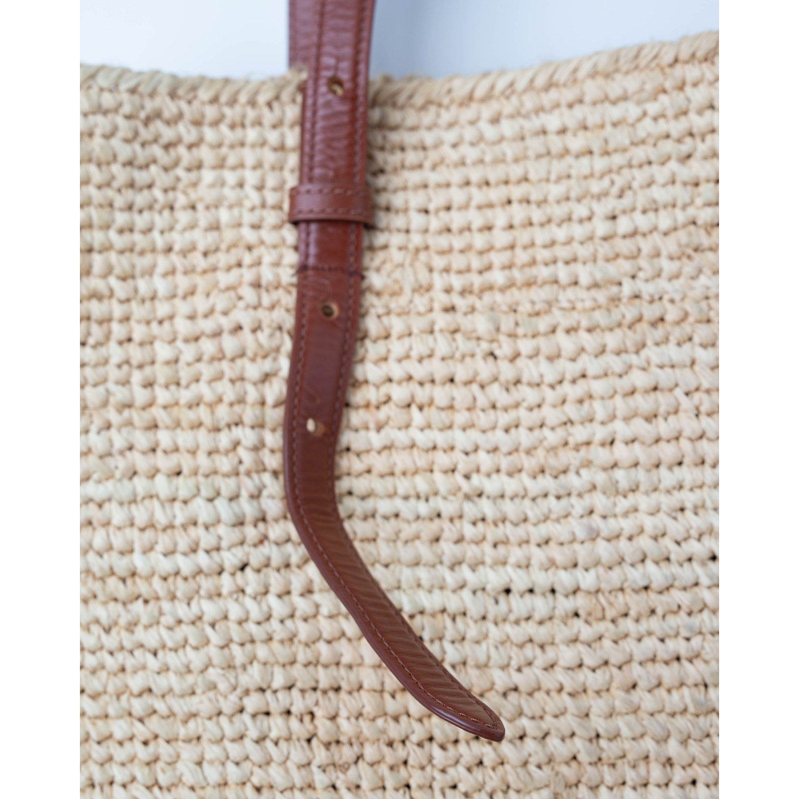 Rabanne woven raffia tote bag in Beige - Wind & Song
