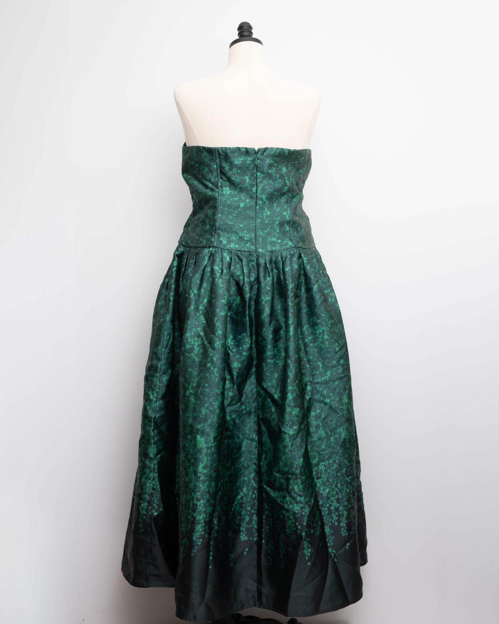 Sachin & Babi Georgina Gown in Emerald Green Size 14 - Wind & Song