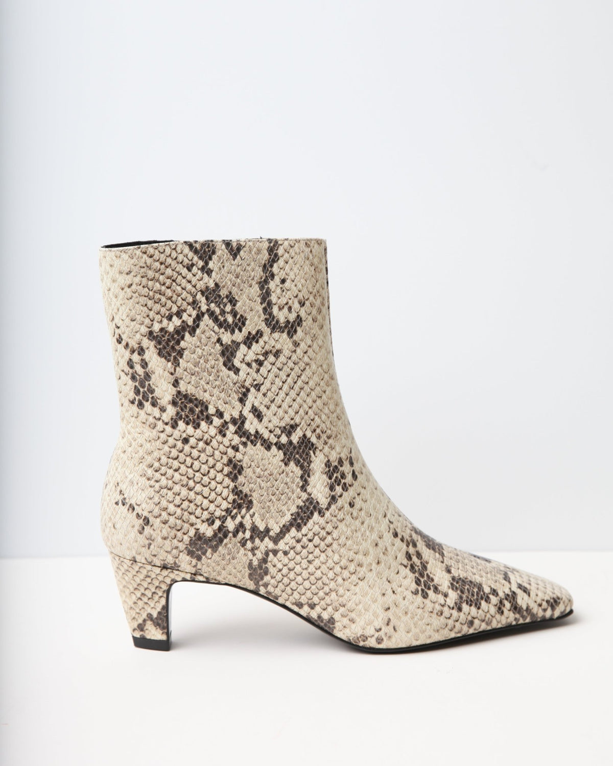 SCHUTZ Dellia Snake-Embossed Kitten Ankle Booties Size 9.5B - Wind & Song