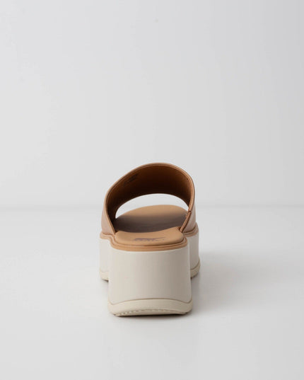 SOREL DAYSPRING™ Slide Women's Platform Sandal in Beige - Wind & Song