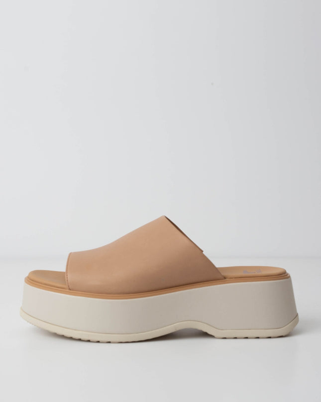 SOREL DAYSPRING™ Slide Women's Platform Sandal in Beige - Wind & Song