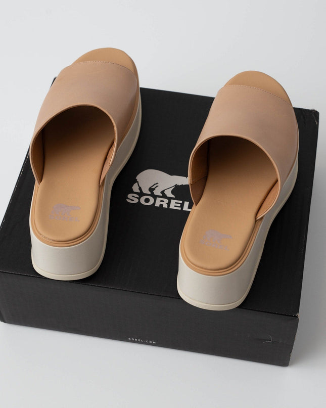 SOREL DAYSPRING™ Slide Women's Platform Sandal in Beige - Wind & Song