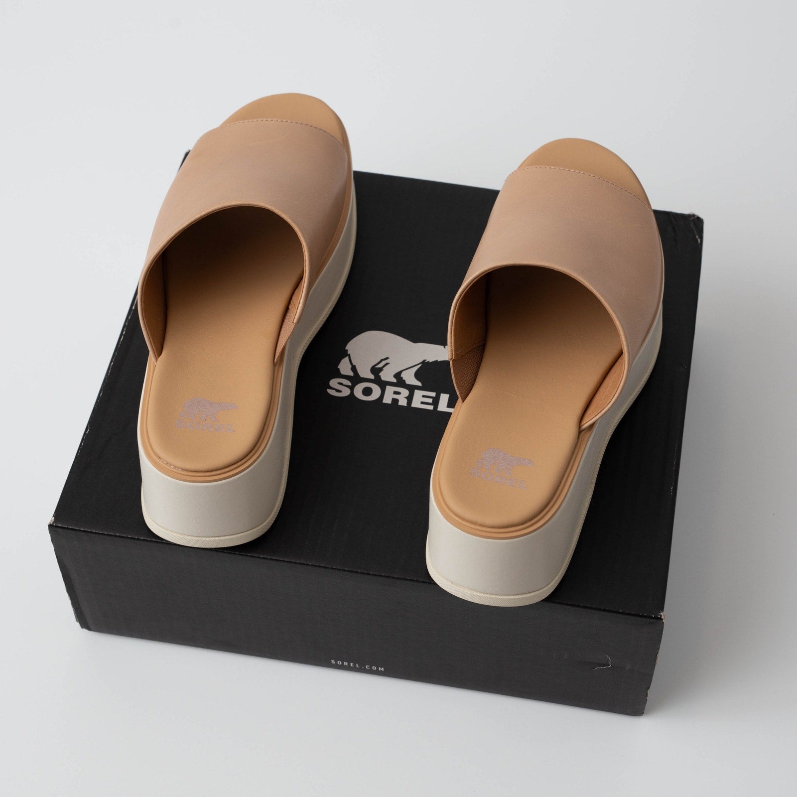 SOREL DAYSPRING™ Slide Women's Platform Sandal in Beige - Wind & Song