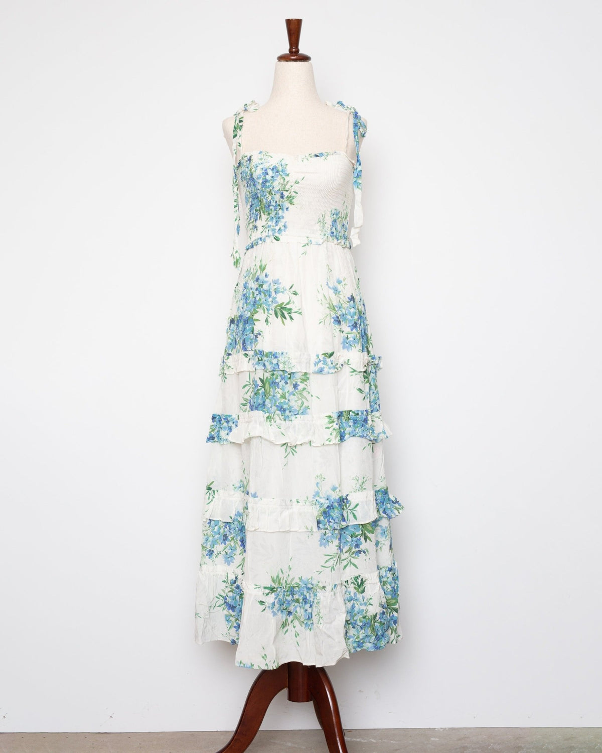 Yumi Kim Light Blue Floral Tiered Maxi Dress – Size US S - Wind & Song